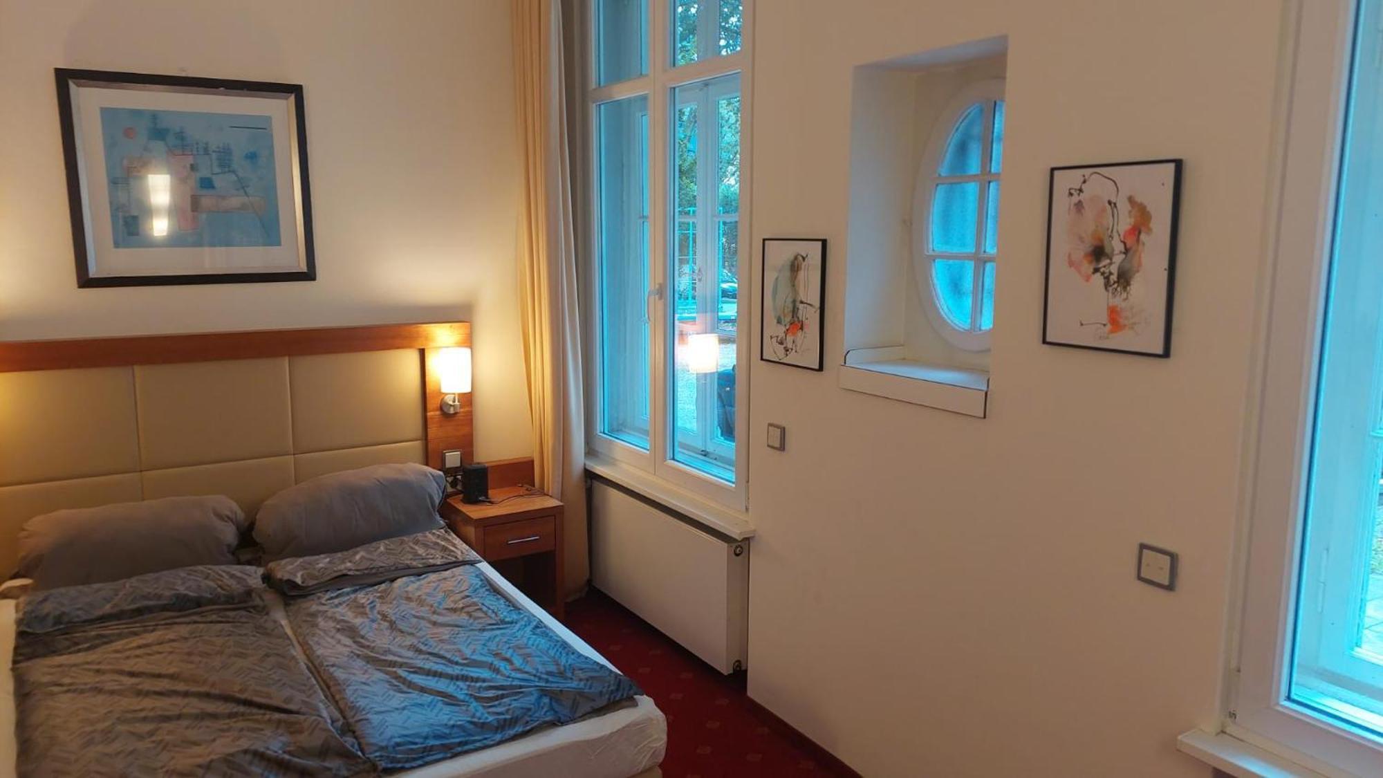 Die Villa, Zimmer 26, Dz เลเวอร์คูเซน ภายนอก รูปภาพ
